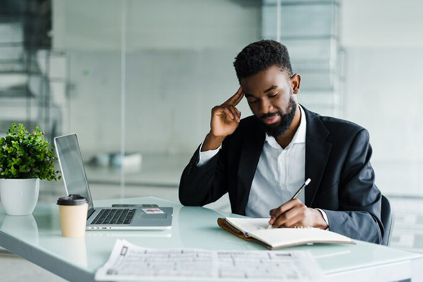 Convaincre votre Patron d’Investir dans un SIRH : Un Guide Stratégique